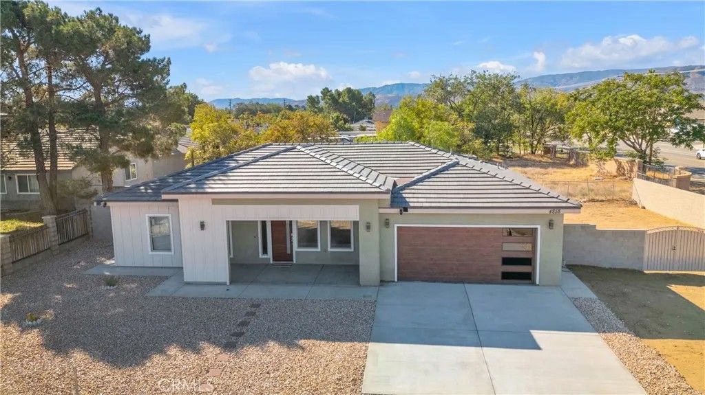 Photo of 4858 W Avenue L2, Quartz Hill, CA 93536 (MLS # SR26036518)