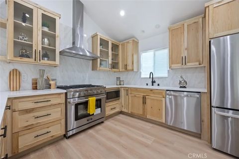 Photo of 2460 Stoner Avenue, Los Angeles, CA 90064 (MLS # SR26026521)