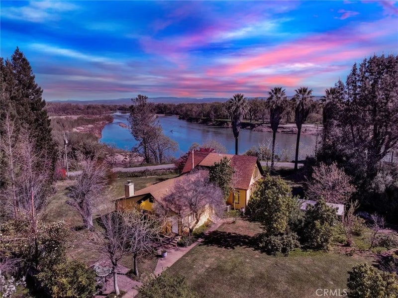 3829 GARDINER FERRY Road