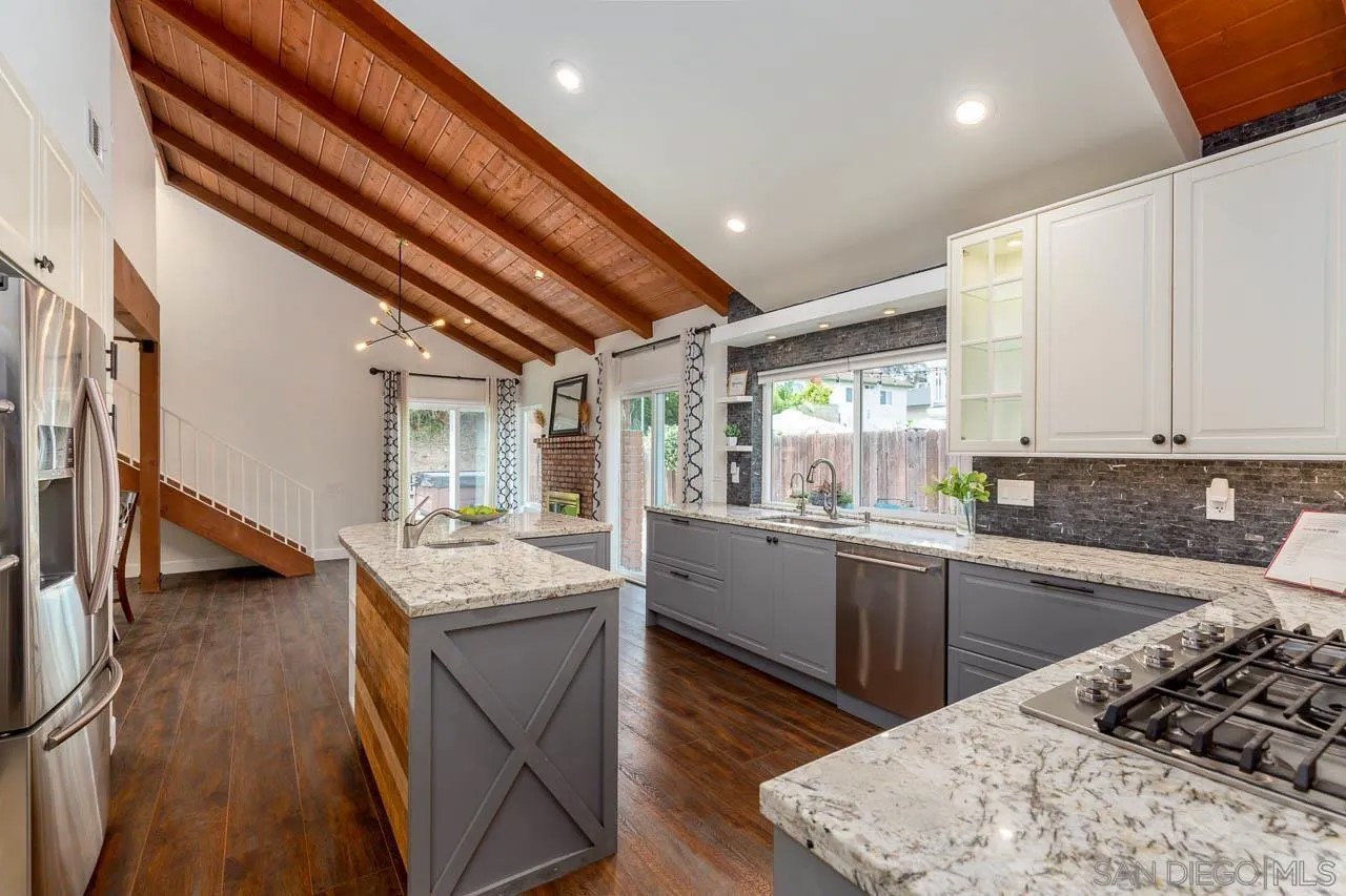 13053 Trail Dust Ave