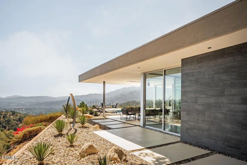 Photo of 1465 Foothill Road, Ojai, CA 93023 (MLS # V1-34392)