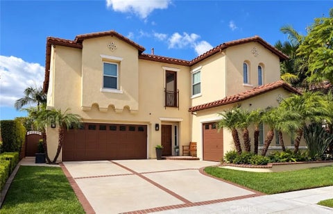 Photo of 17 Sutherland Drive, Ladera Ranch, CA 92694 (MLS # OC26224422)