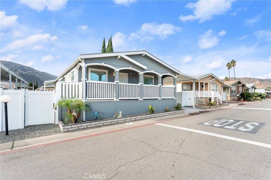 Photo of 4901 Green River #96, Corona, CA 92880 (MLS # TR25245928)