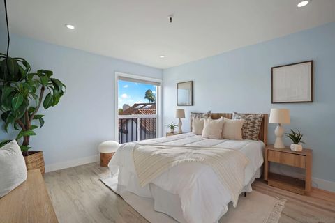 Tiny photo for 4730 Noyes St #106, San Diego, CA 92109 (MLS # 250038694)