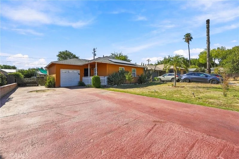 1692 Crestview