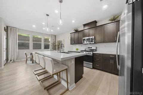 MLS: 260009177