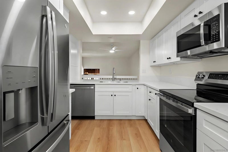 7966 Mission Vista
