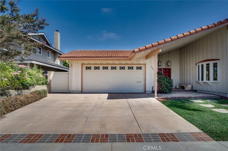 6381 Myrtle