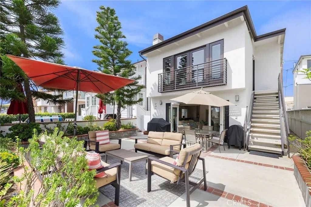 Photo of 69 18th Street, Hermosa Beach, CA 90254 (MLS # SB26075738)