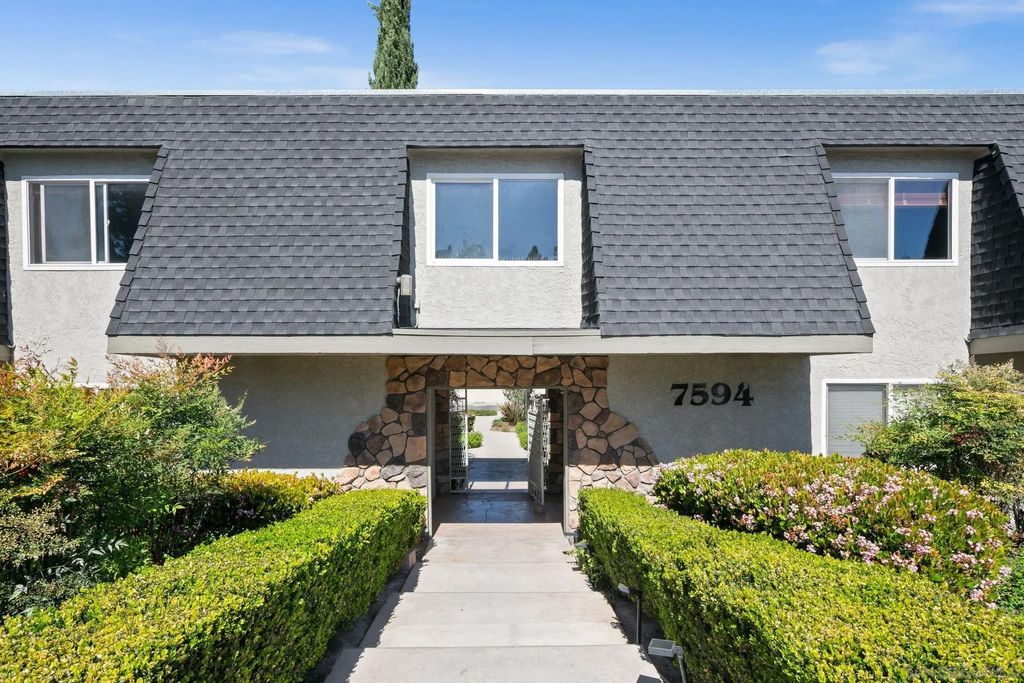 Photo of 7594 Park Ridge Blvd #13, San Diego, CA 92120 (MLS # 260001893)