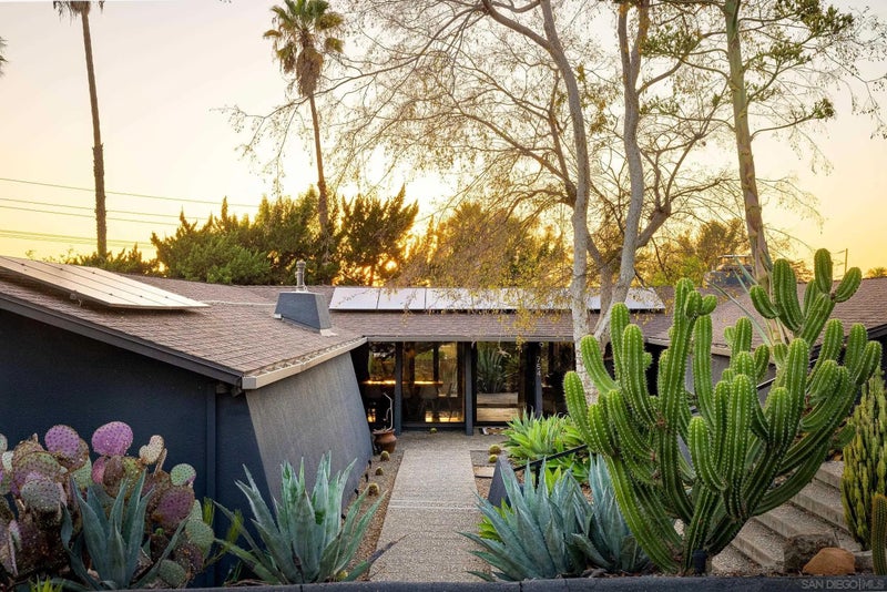 754 El Rancho
