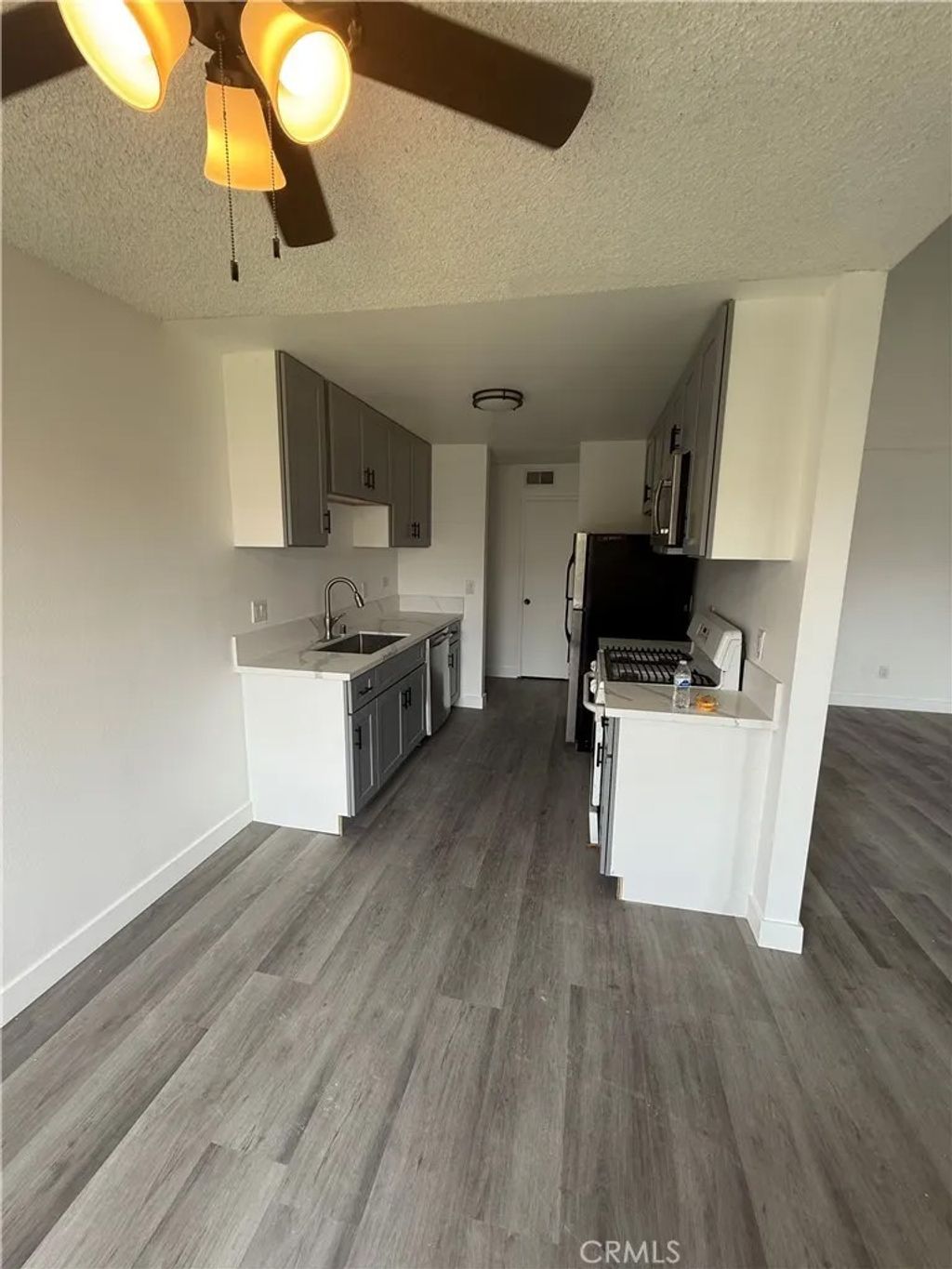 Photo of 700 West La Veta Avenue #E4, Orange, CA 92868 (MLS # TR26107154)