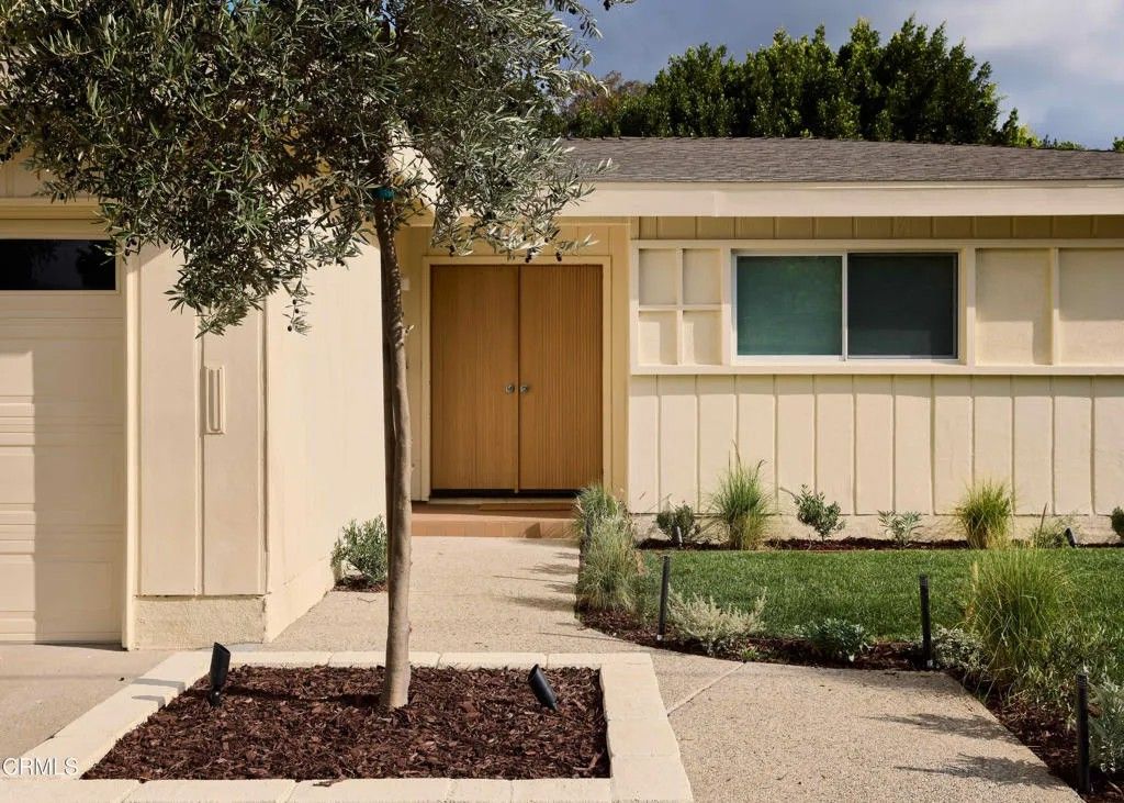 Photo of 4781 Round Top Drive, Los Angeles, CA 90065 (MLS # P1-25227)