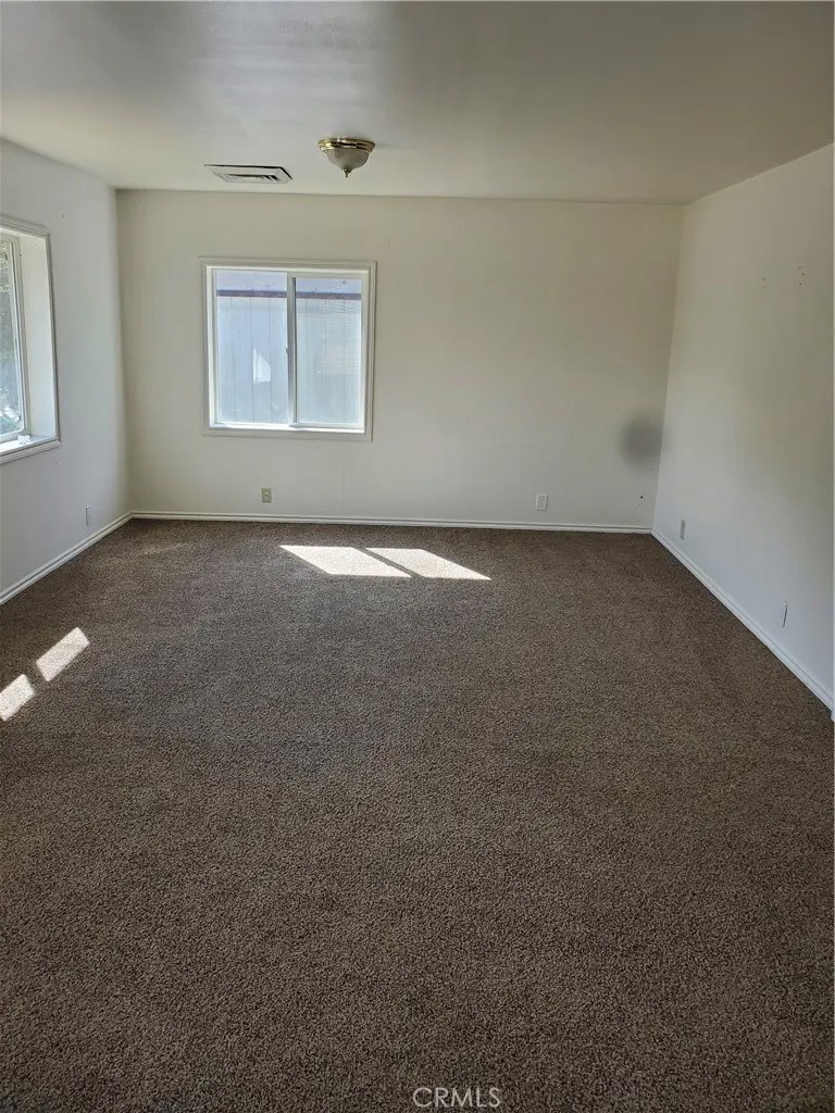 6524 Lowry