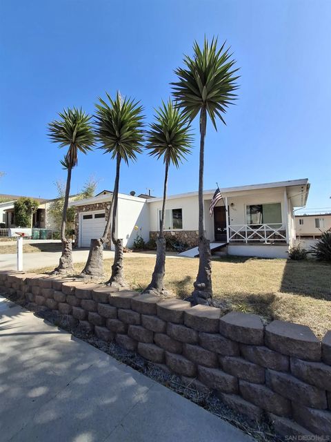 5621 Mildred St San Diego CA 92110