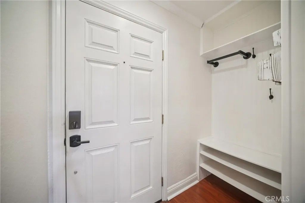 Photo of 19545 Sherman Way, Reseda, CA 91335 (MLS # BB26037873)