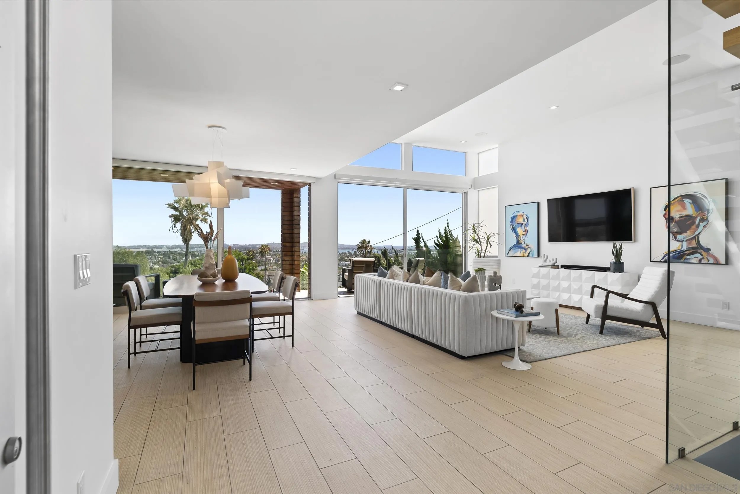1621 Collingwood Dr.