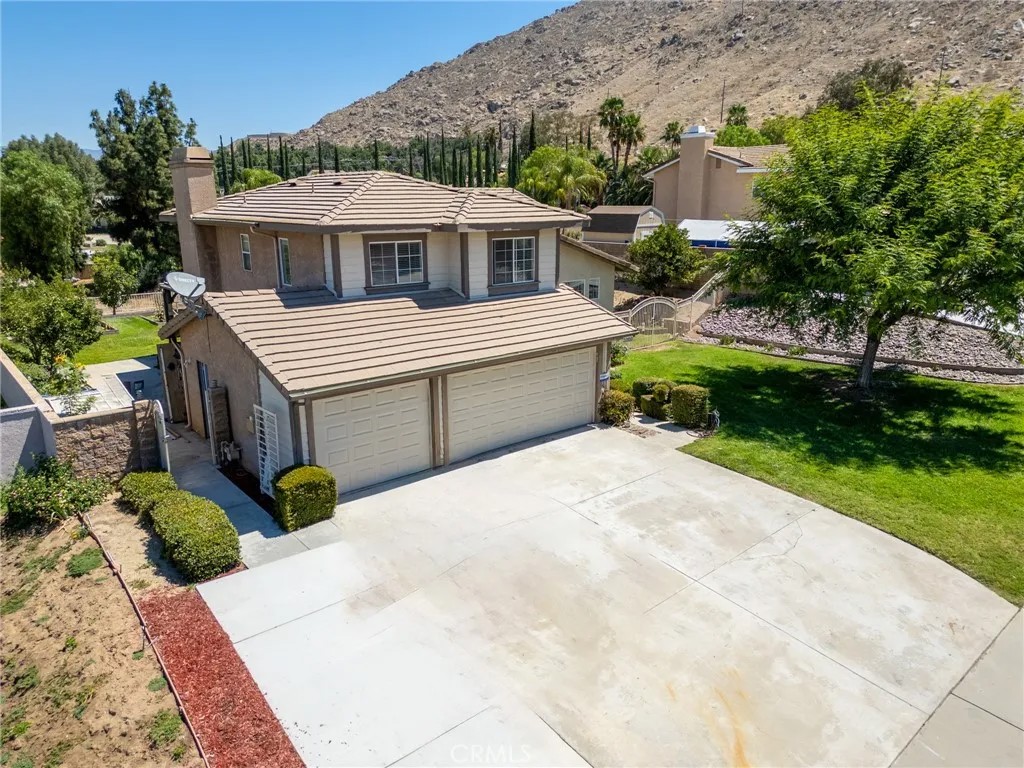 22800 Raven Way