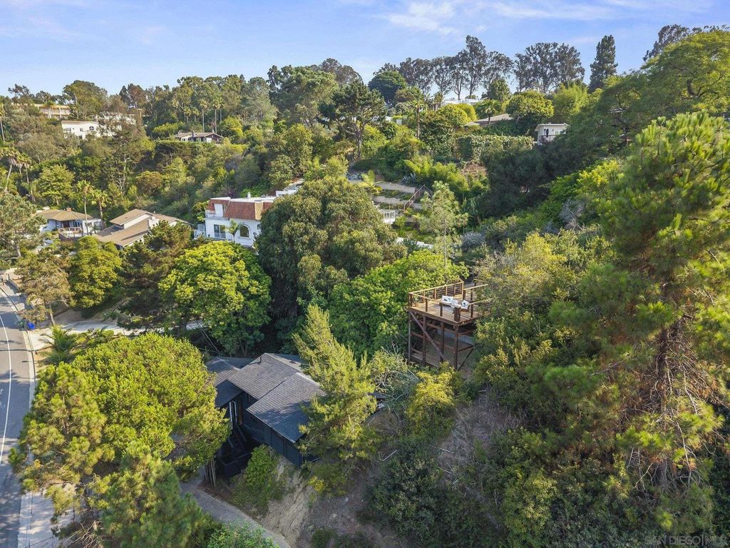 Photo of 1733 Nautilus Street, La Jolla, CA 92037 (MLS # 250042075)