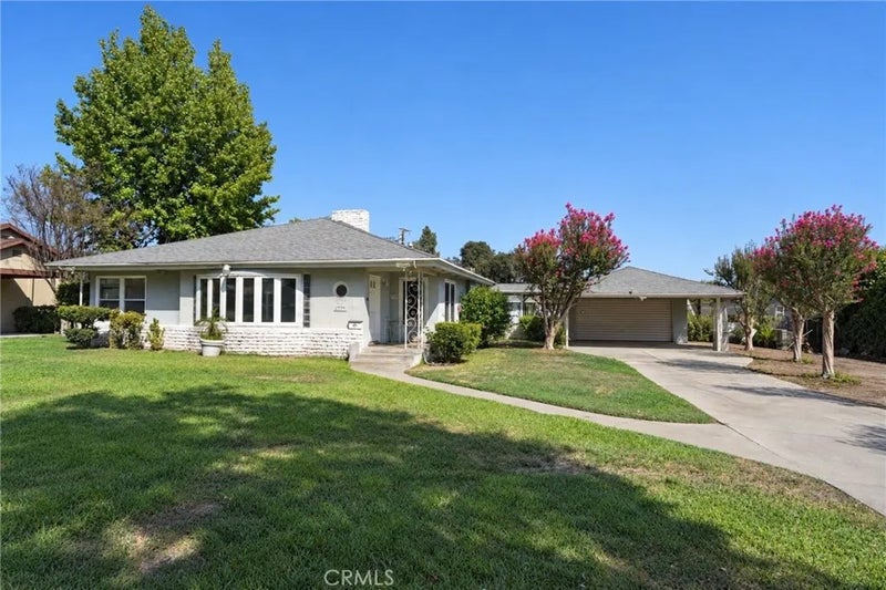 2989 Ladera Road