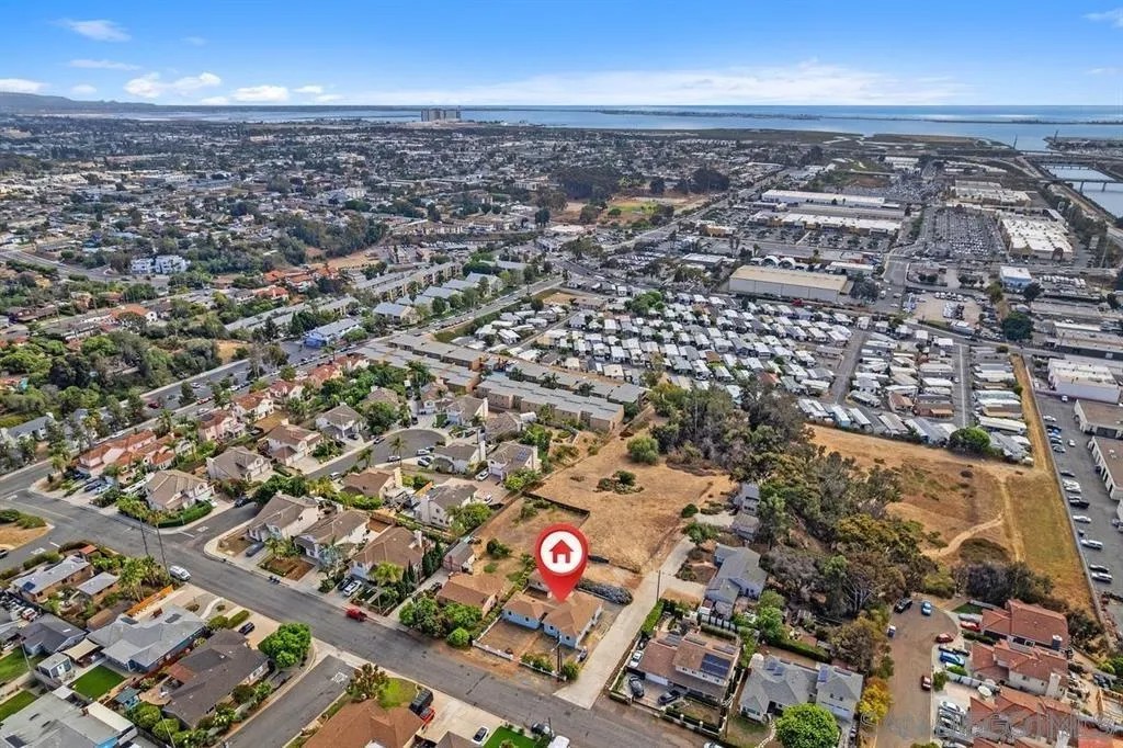 160 N Del Mar 124