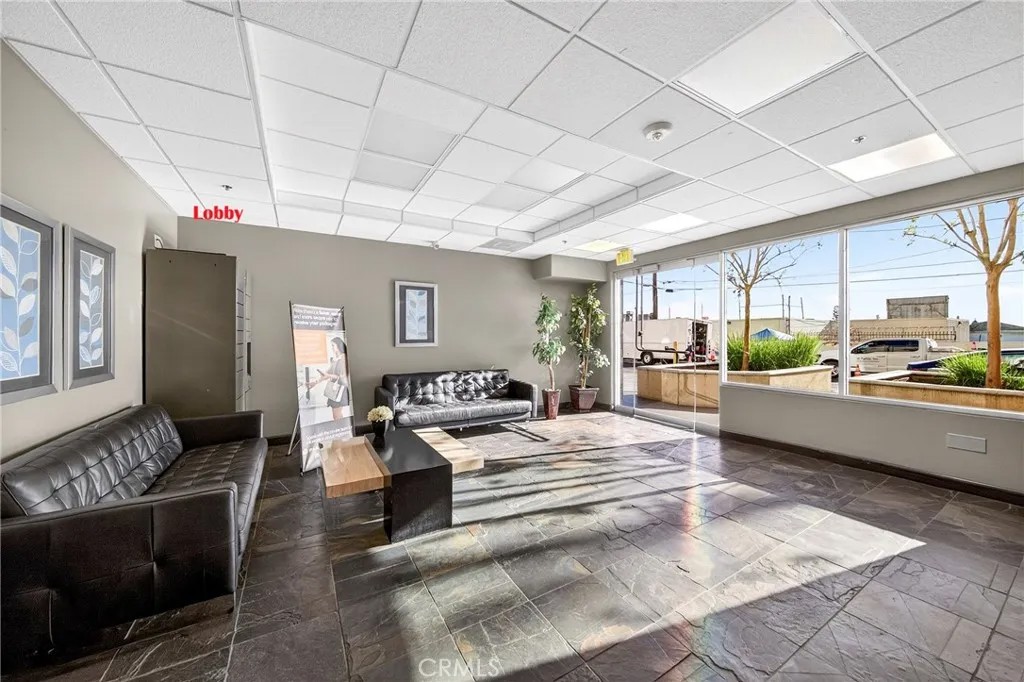 2321 W 10th Street 402