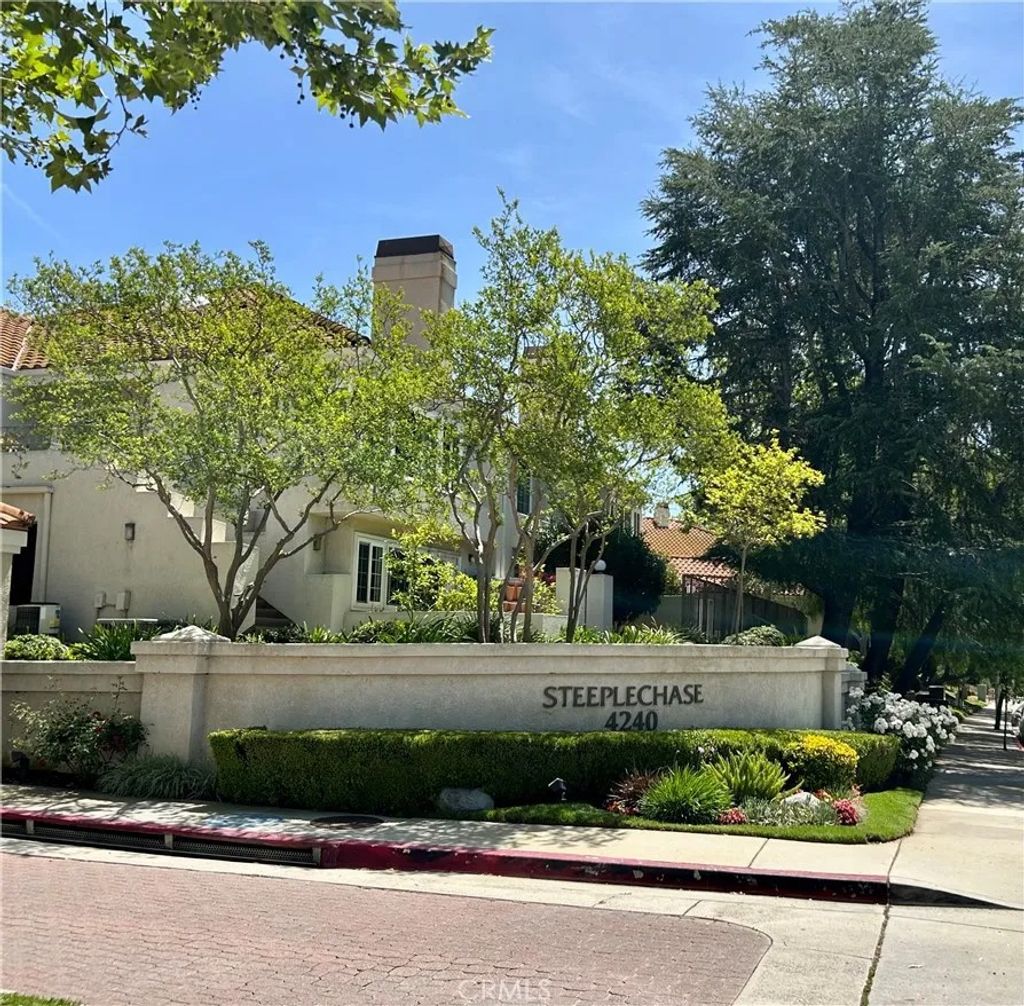 Photo of 4240 Lost Hills #608, Calabasas, CA 91301 (MLS # SR26083946)