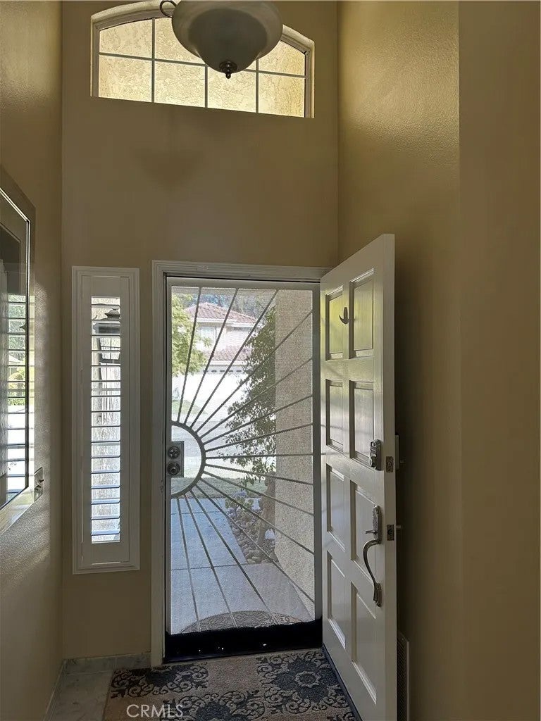 619 Riviera Circle