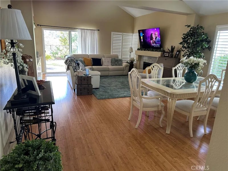 619 Riviera Circle