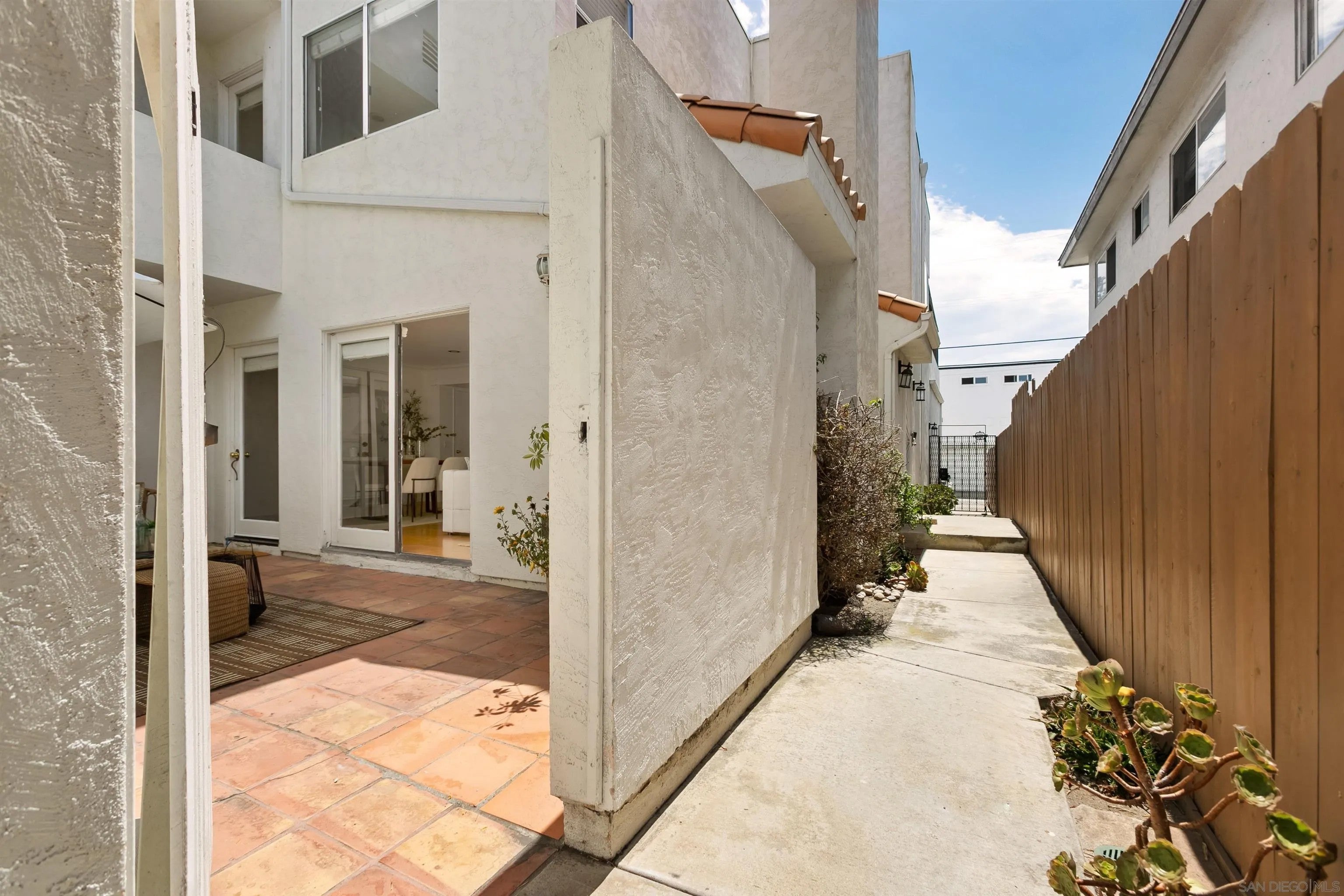 1445 Grand Ave B
