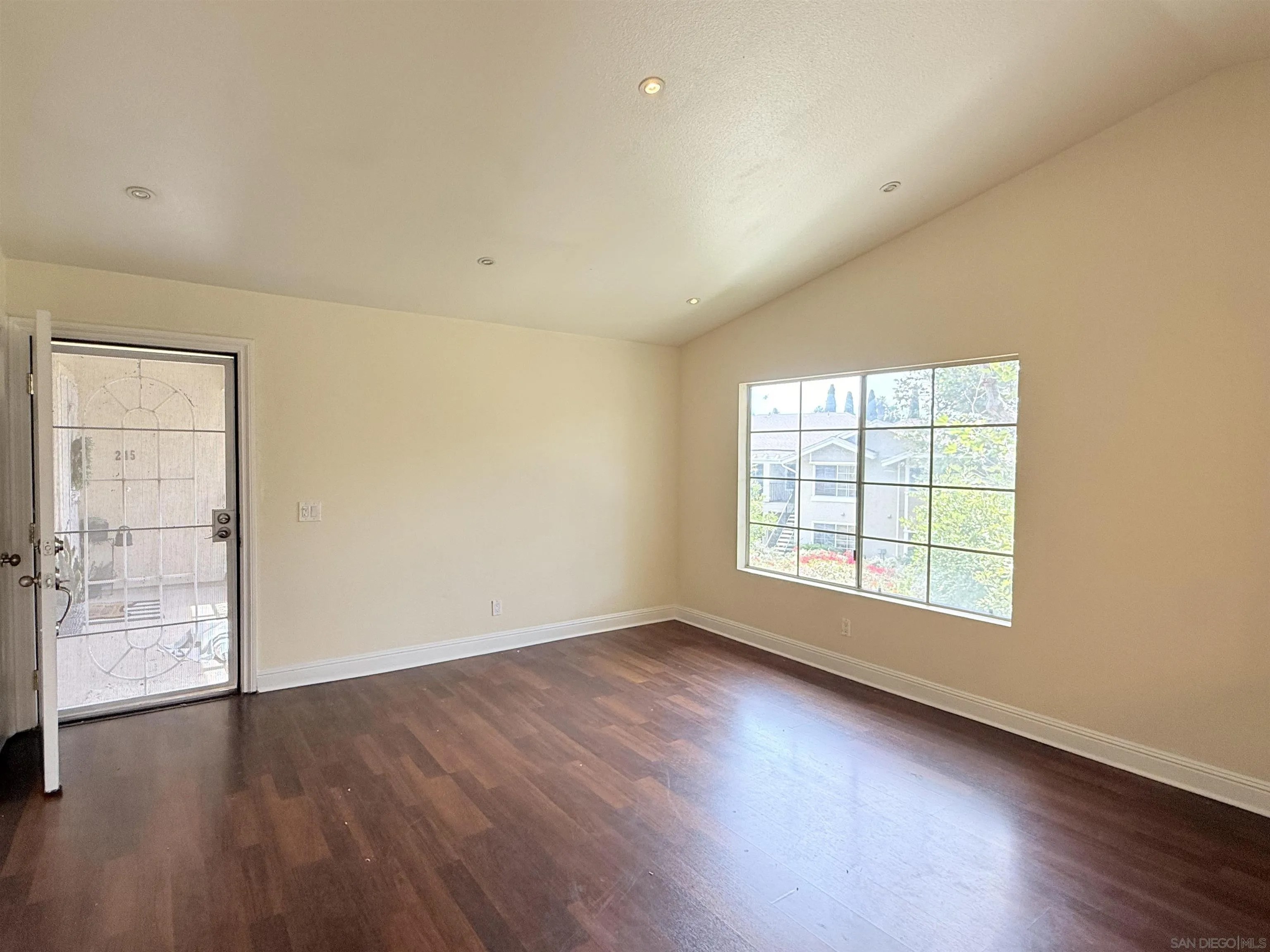 3575 Grove St 244