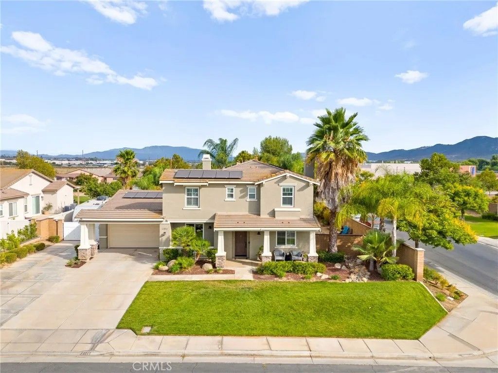 Photo of 41812 Octavia Court, Murrieta, CA 92562 (MLS # SW25194895)