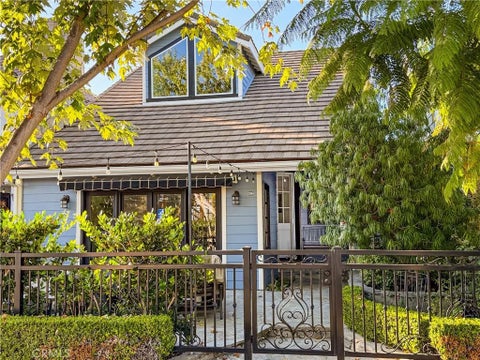 Photo of 607 Dahlia Avenue, Newport Beach, CA 92625 (MLS # NP26219624)