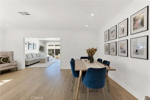 Tiny photo for 805 N Kemp St, Burbank, CA 91505 (MLS # BB25245957)