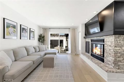 Tiny photo for 805 N Kemp St, Burbank, CA 91505 (MLS # BB25245957)