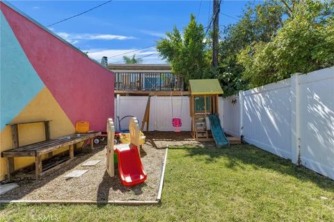 Tiny photo for 805 N Kemp St, Burbank, CA 91505 (MLS # BB25245957)