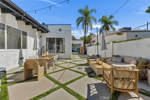 Tiny photo for 805 N Kemp St, Burbank, CA 91505 (MLS # BB25245957)