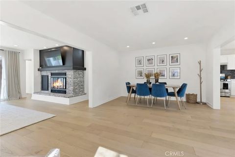 Tiny photo for 805 N Kemp St, Burbank, CA 91505 (MLS # BB25245957)