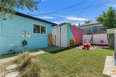 Tiny photo for 805 N Kemp St, Burbank, CA 91505 (MLS # BB25245957)