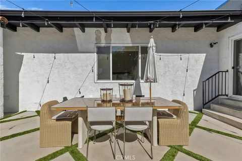 Tiny photo for 805 N Kemp St, Burbank, CA 91505 (MLS # BB25245957)