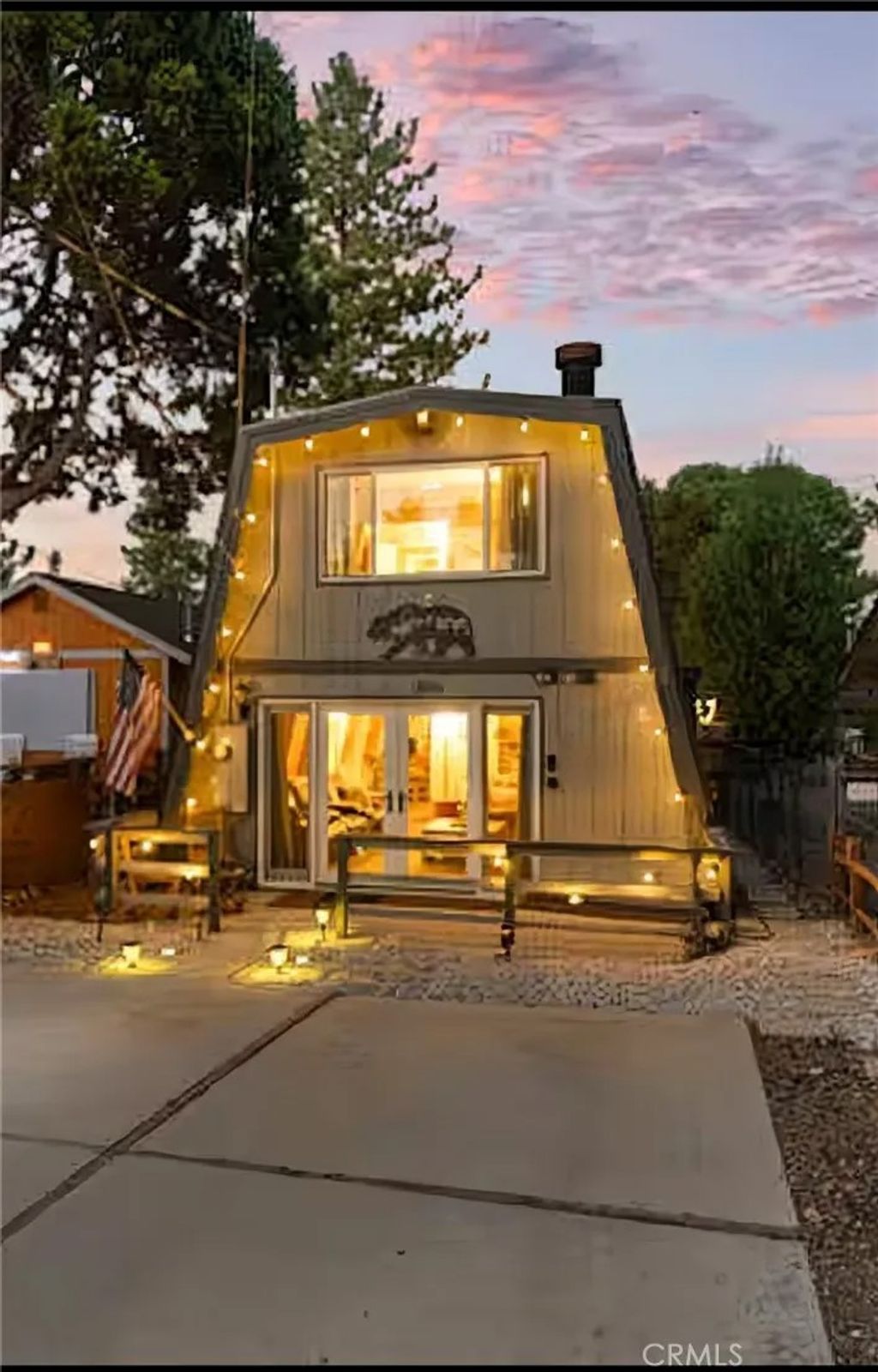 Photo of 1056 Sierra Ave, Big Bear Lake, CA 92314 (MLS # CV26002528)