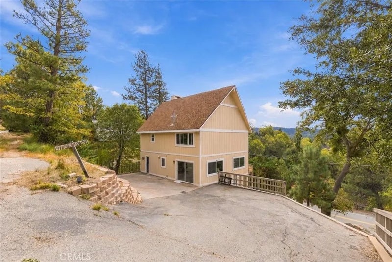 27770 North Bay Road