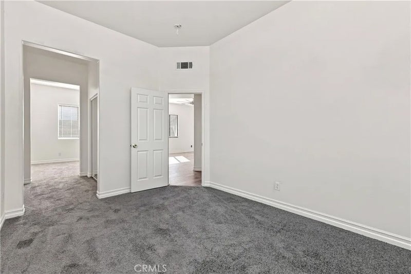 8386 Barnwood