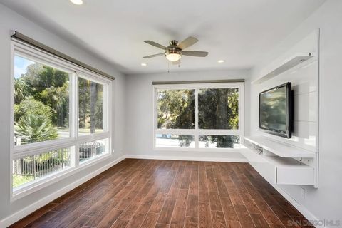 Tiny photo for 540 Hawthorn St #2E, San Diego, CA 92101 (MLS # 250041654)