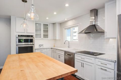 Tiny photo for 540 Hawthorn St #2E, San Diego, CA 92101 (MLS # 250041654)