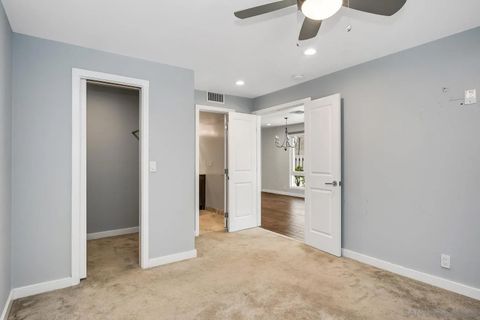 Tiny photo for 540 Hawthorn St #2E, San Diego, CA 92101 (MLS # 250041654)