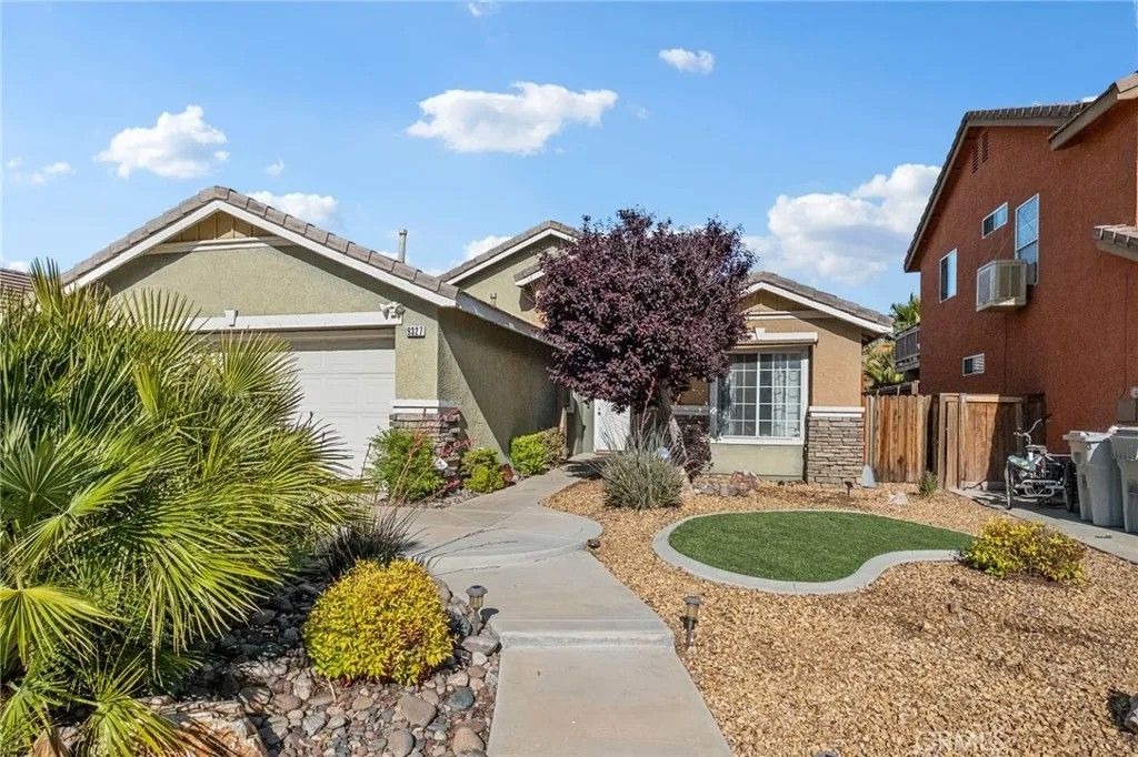 Photo of 9327 Agave Drive, Hesperia, CA 92344 (MLS # HD26090100)