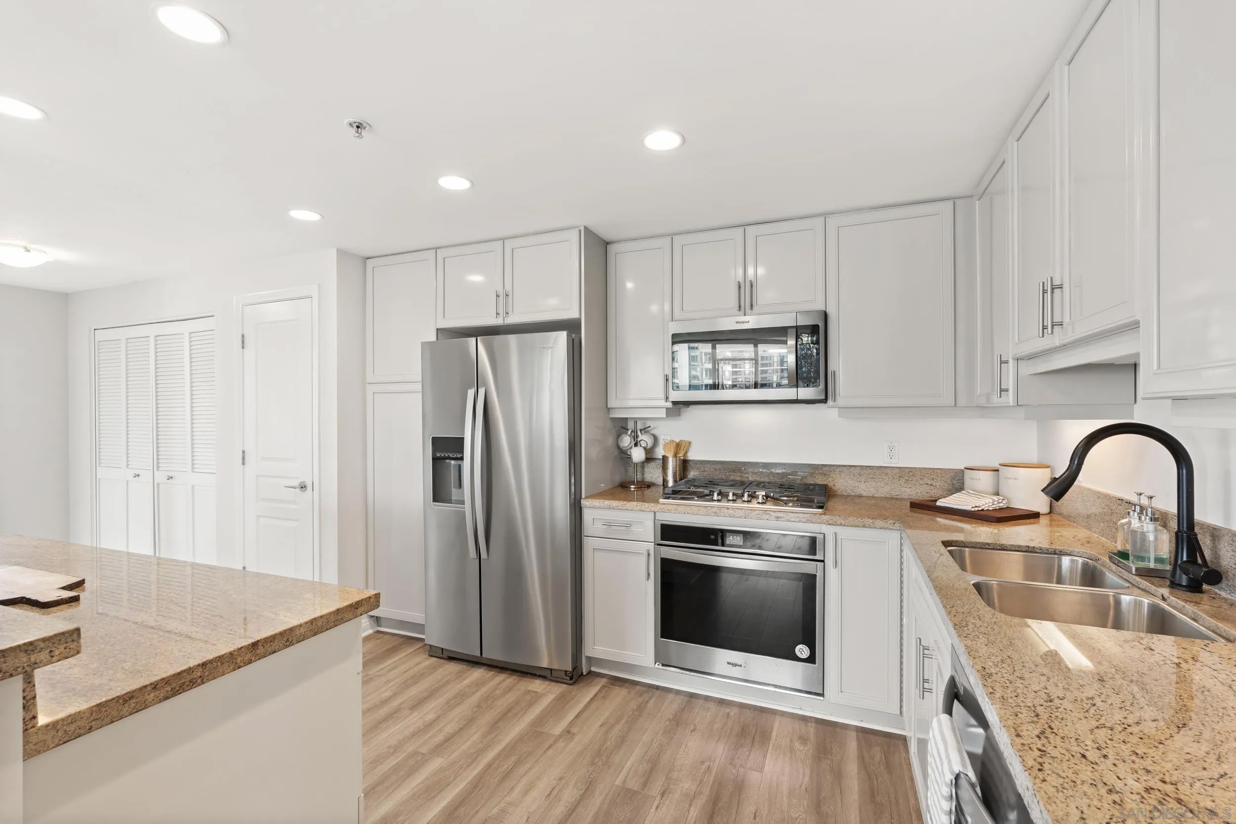 510 1st Ave 805