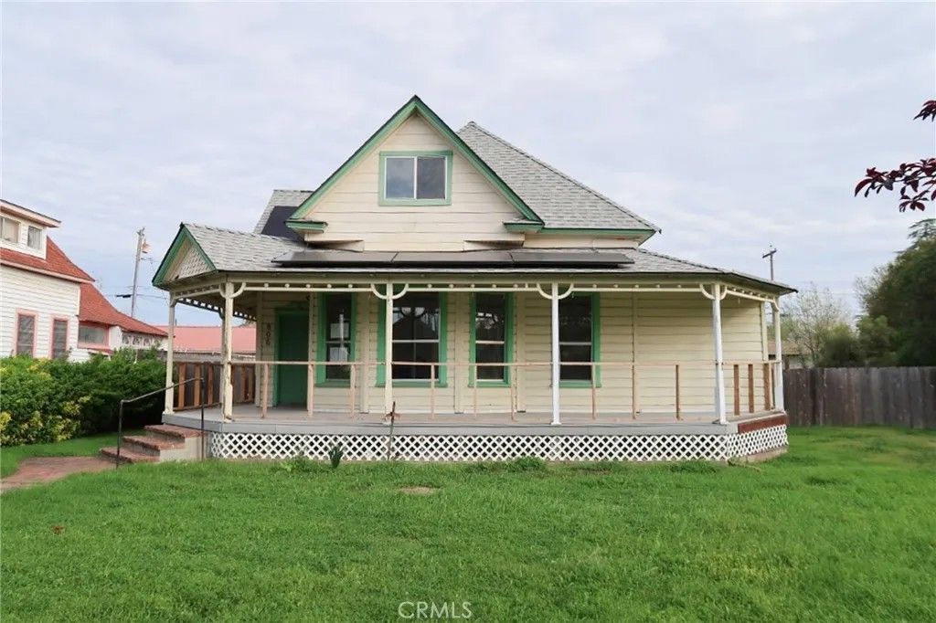 Photo of 806 Walnut St, Corning, CA 96021 (MLS # SN26056157)