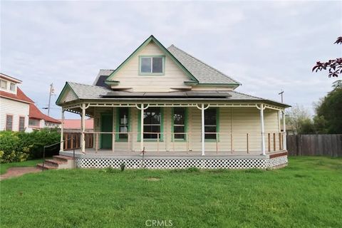 806 Walnut Corning CA 96021